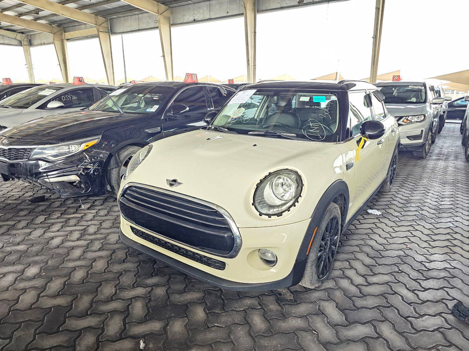 2017 MINI COOPER — 116455 KM — Lot 12304365 — Main - Marhaba Auctions Used Cars - Image 5