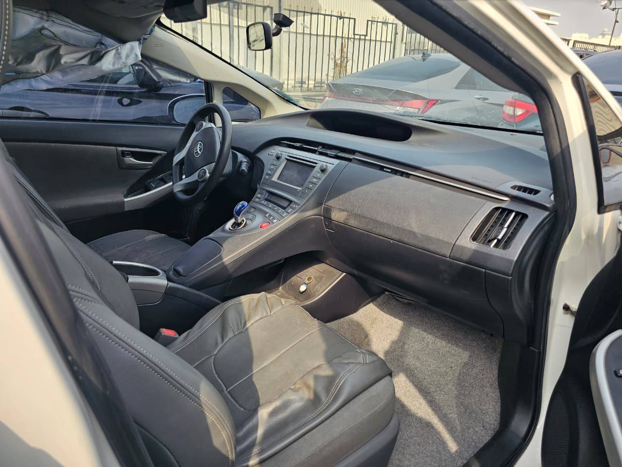 2014 TOYOTA PRIUS — 137178 Miles — Lot E0367222 — Main - Marhaba Auctions Used Cars - Image 8
