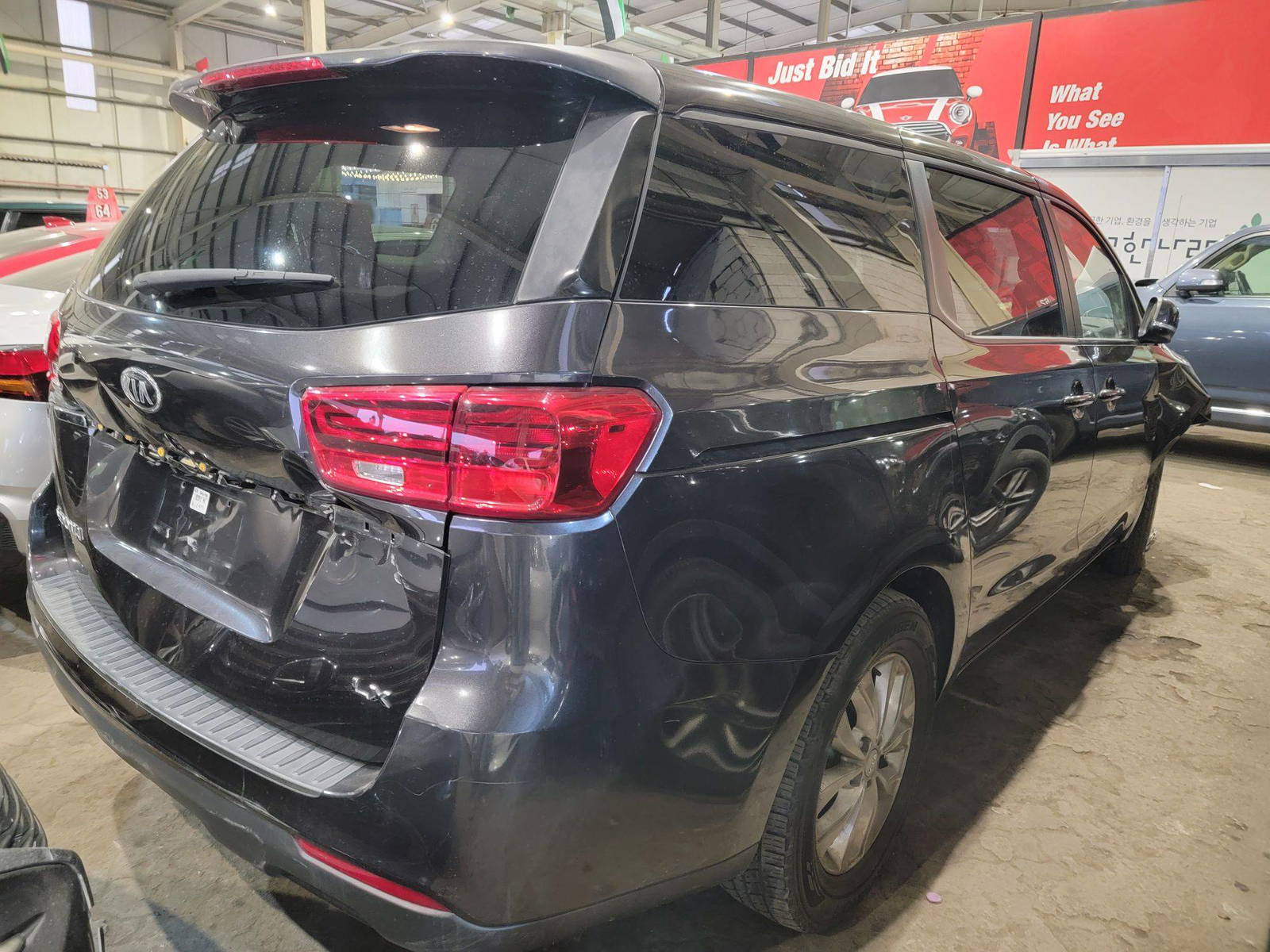 2021 KIA SEDONA — 65602 Miles — Lot 666727 — Main - Marhaba Auctions Used Cars - Image 4