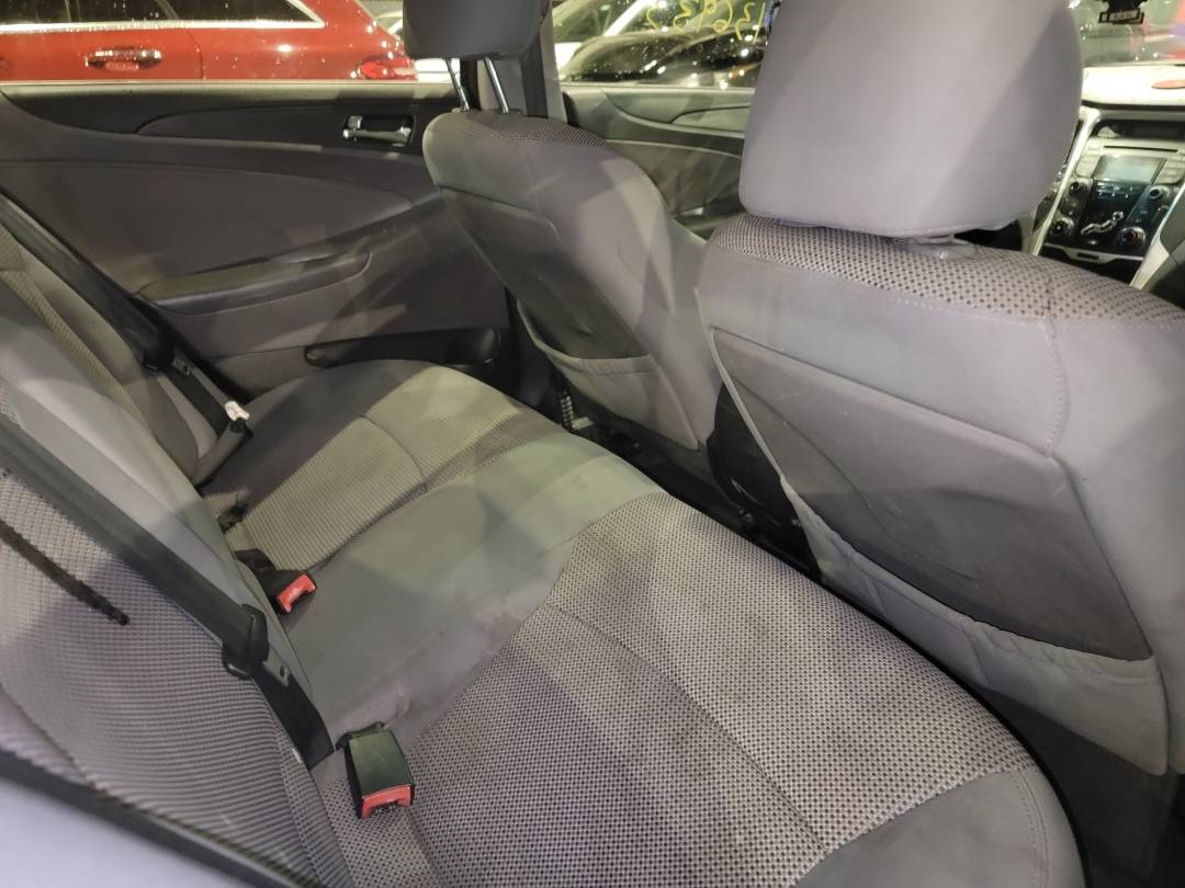 2013 HYUNDAI SONATA — 136933 Miles — Lot H552892 - Marhaba Auctions Used Cars - Image 4