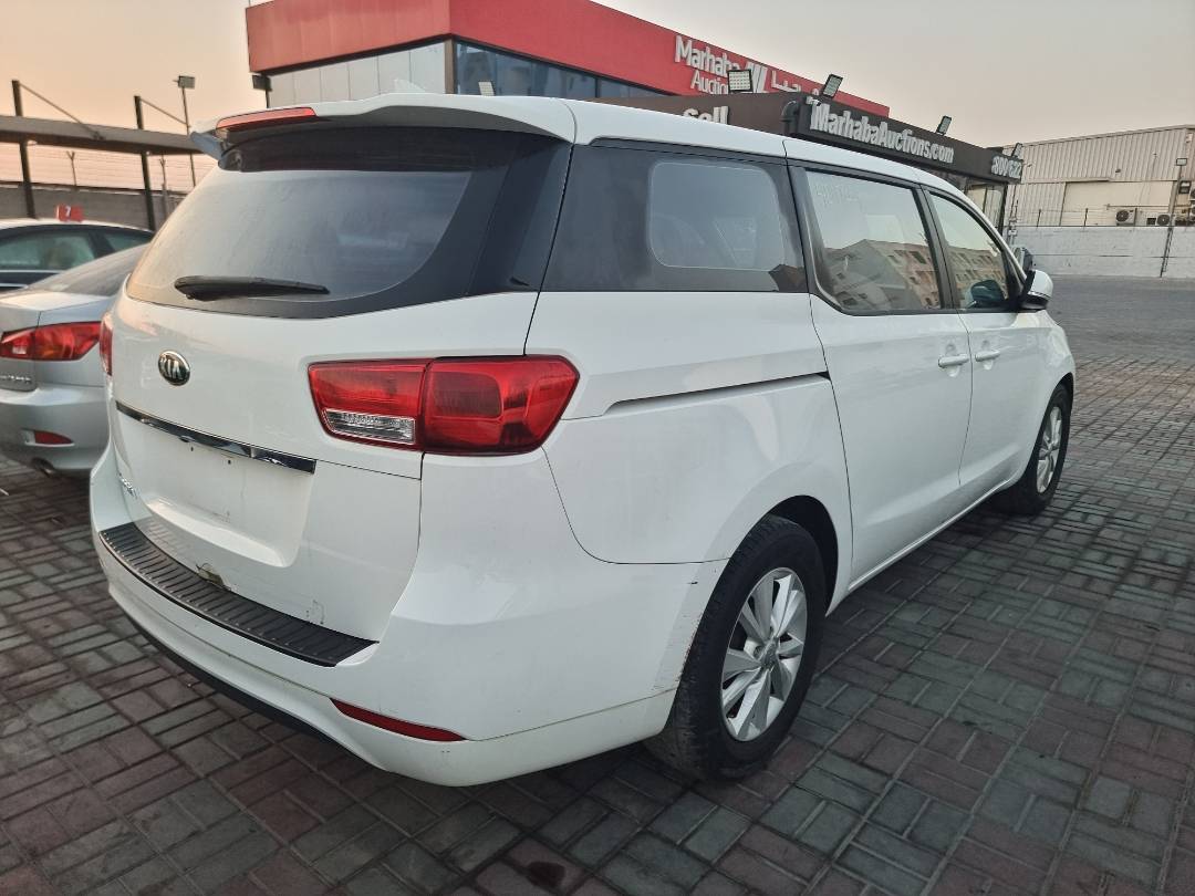 2016 KIA SEDONA — 191882 Miles — Lot 125478 — Ind. 12 - Marhaba Auctions Used Cars - Image 5