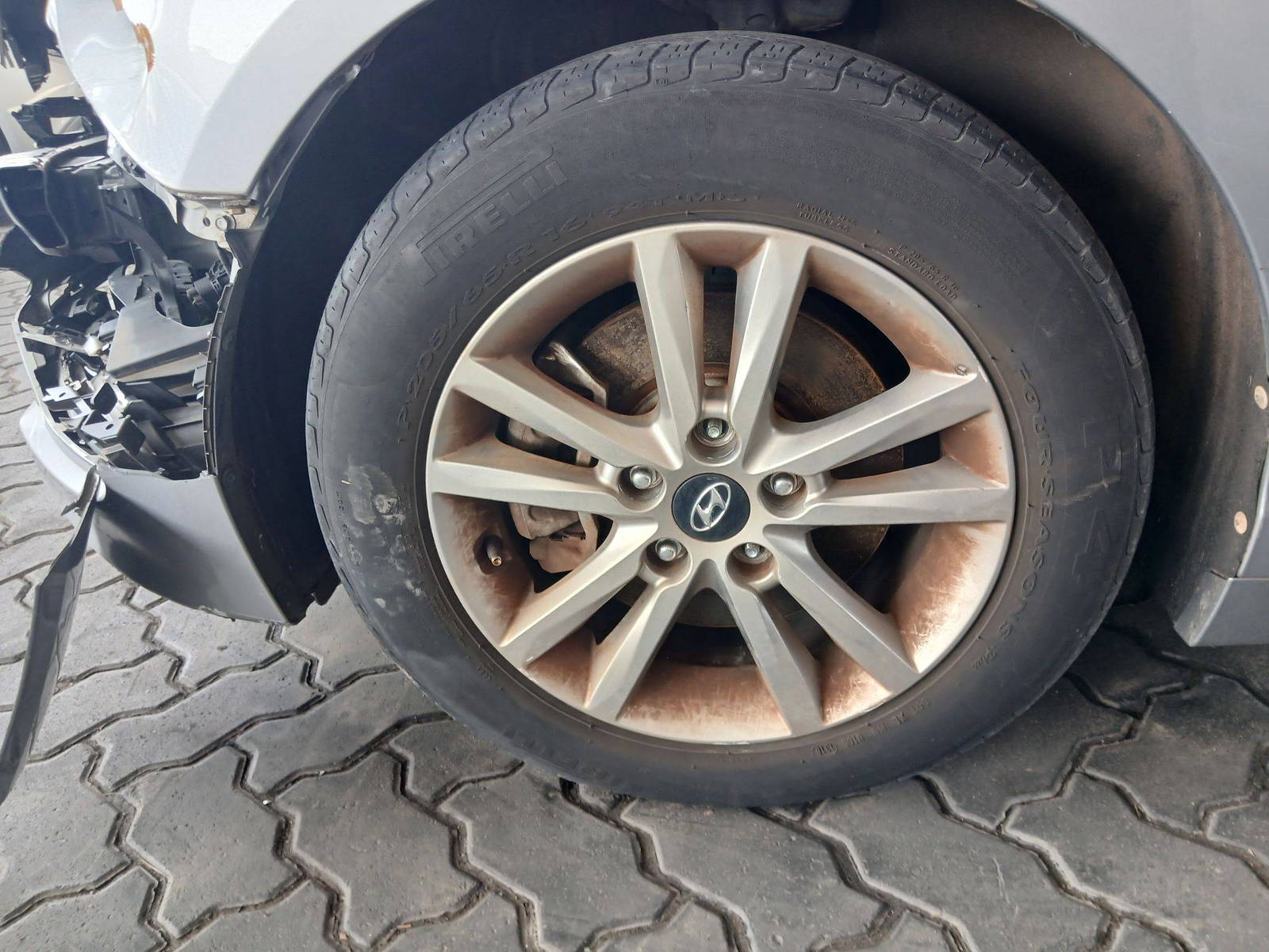 2015 HYUNDAI SONATA — 121673 Miles — Lot H000743 — Souq - Marhaba Auctions Used Cars - Image 10