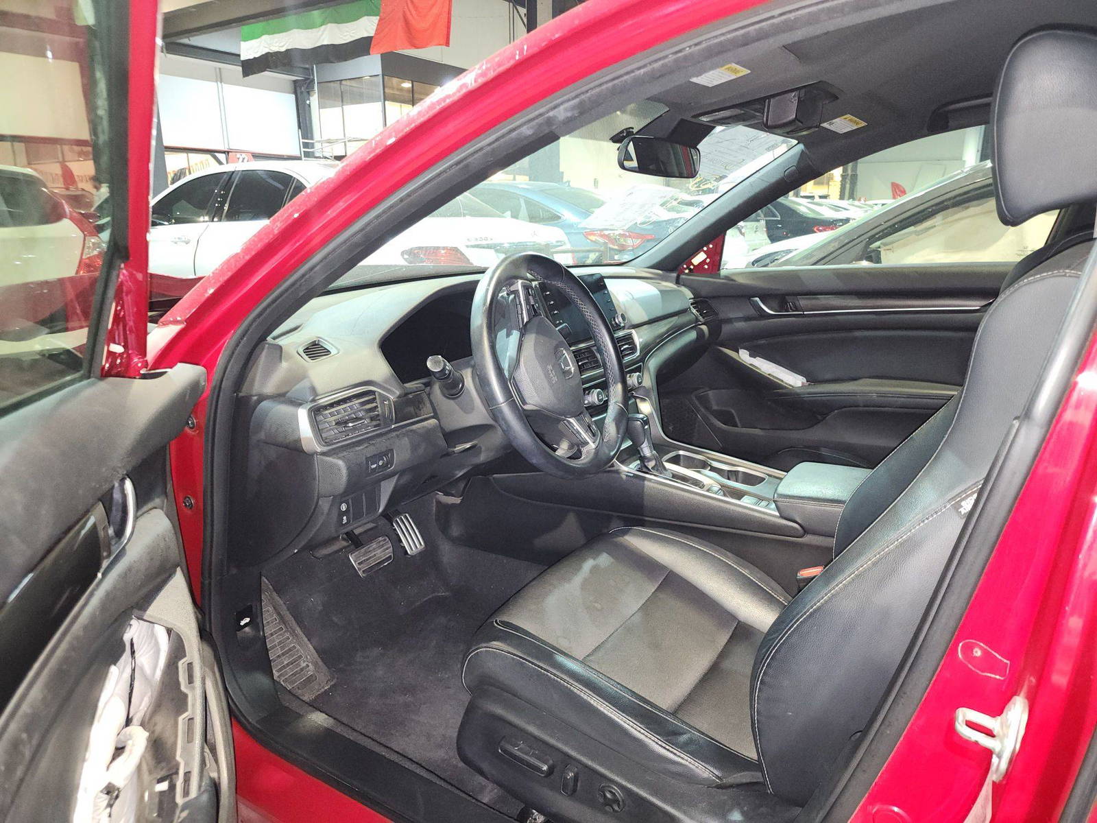 2018 HONDA ACCORD — 173211 Miles — Lot 215487 — Main - Marhaba Auctions Used Cars - Image 9