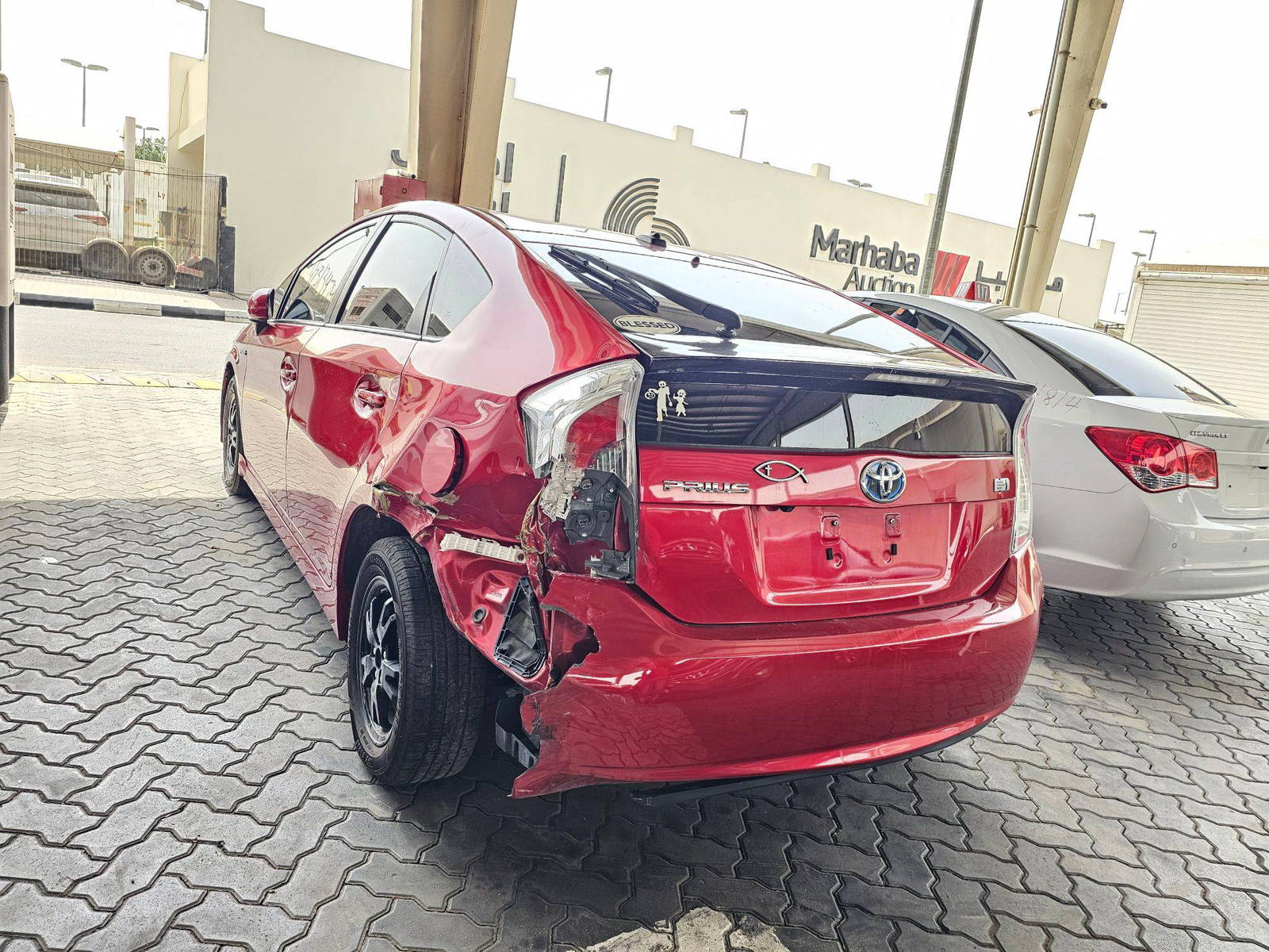 2015 TOYOTA PRIUS — 193380 Miles — Lot 9F1876979 — Souq - Marhaba Auctions Used Cars - Image 3