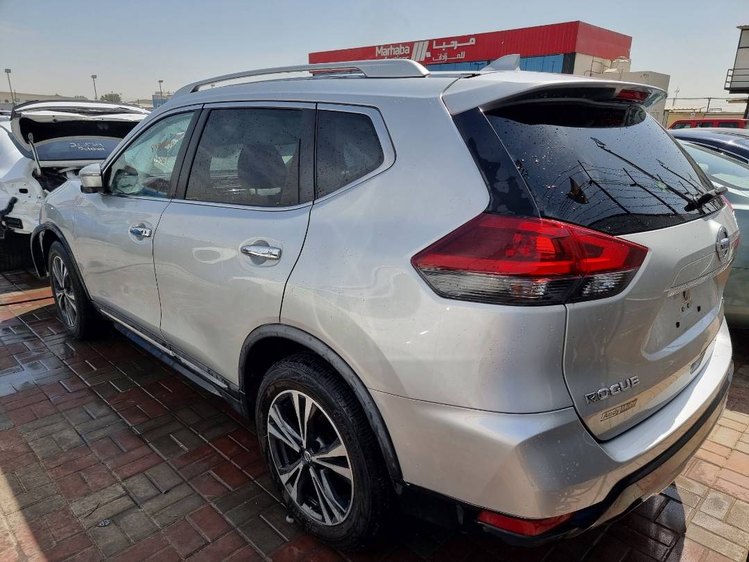 2018 NISSAN ROGUE — 105567 Miles — Lot 215487 — Ind. 12 - Marhaba Auctions Used Cars - Image 4