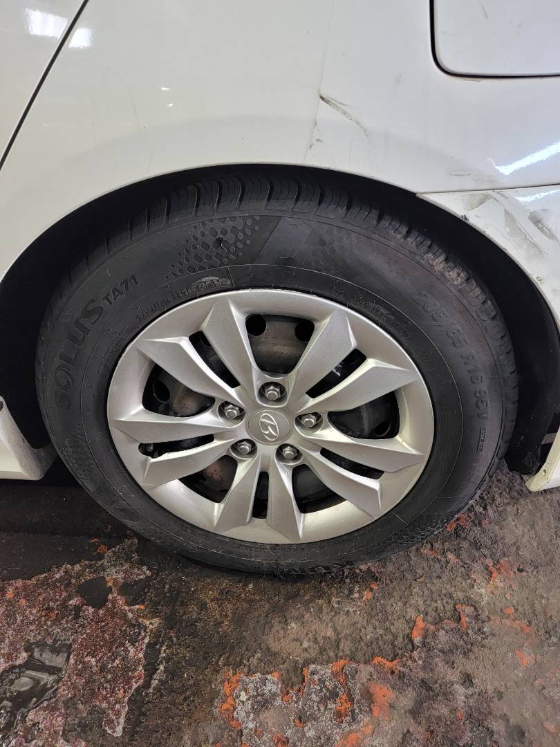 2013 HYUNDAI SONATA — 135411 Miles — Lot 36806348 — Main - Marhaba Auctions Used Cars - Image 9