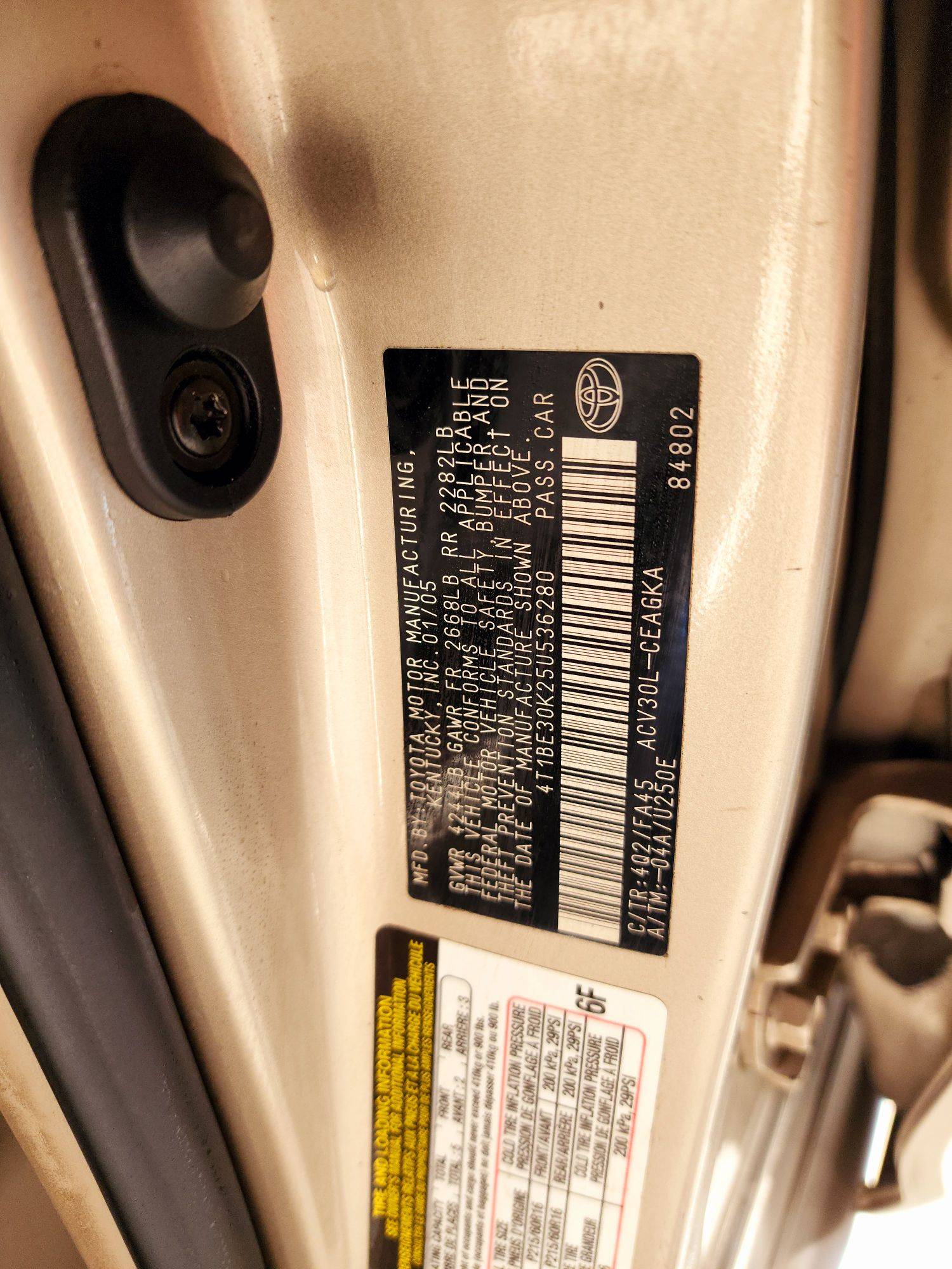 2005 TOYOTA CAMRY — 135925 Miles — Lot 70212654 — Souq - Marhaba Auctions Used Cars - Image 9