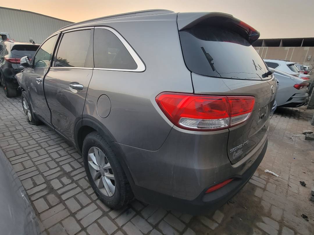 2018 KIA SORENTO — 125389 Miles — Lot 386833 — Main - Marhaba Auctions Used Cars - Image 5