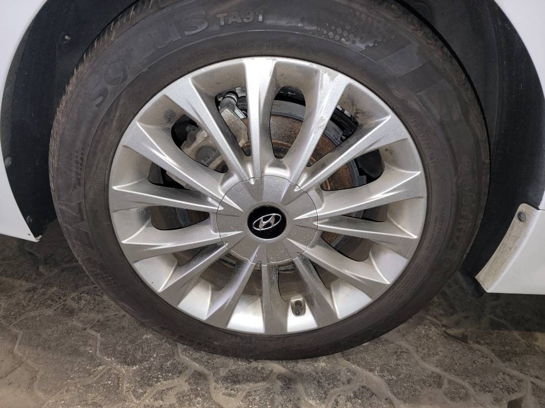 2015 HYUNDAI SONATA — 70530 Miles — Lot H090161 - Marhaba Auctions Used Cars - Image 4