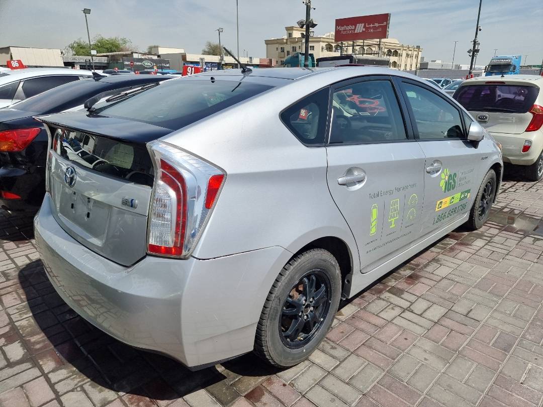2014 TOYOTA PRIUS — 220599 Miles — Lot 215487 — Ind. 12 - Marhaba Auctions Used Cars - Image 4