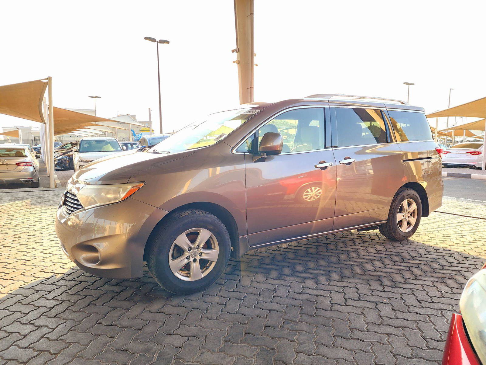 2014 NISSAN QUEST — 242747 Miles — Lot 74925954 — Souq - Marhaba Auctions Used Cars - Image 4