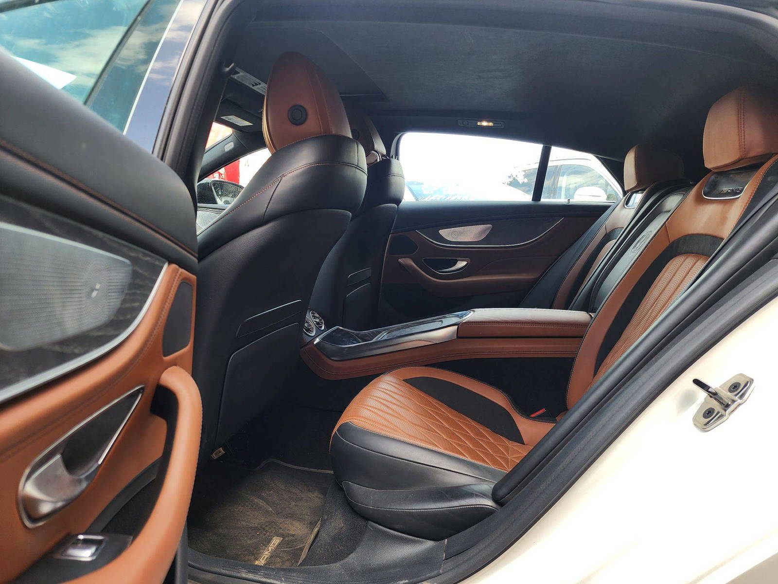 MERCEDES BENZ AMG GT 43 2021 - Marhaba Auction Used Cars - Image 10