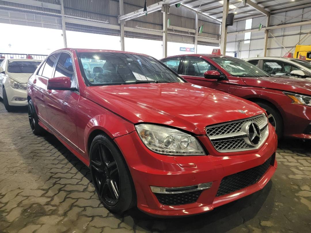 2010 MERCEDES BENZ C300 — 137275 Miles — Lot R103559 — Main - Marhaba Auctions Used Cars - Image 4