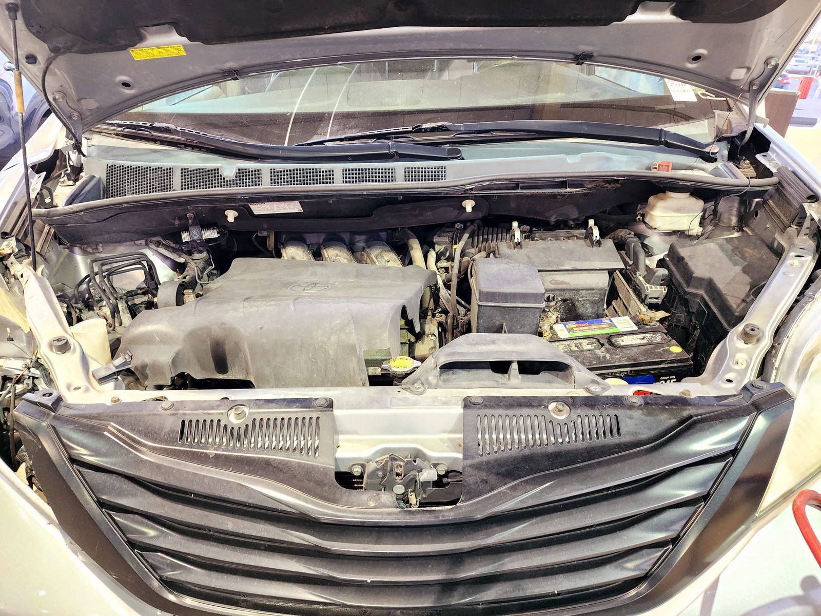 2013 TOYOTA SIENNA — 243566 Miles — Lot 39261726 — Souq - Marhaba Auctions Used Cars - Image 11