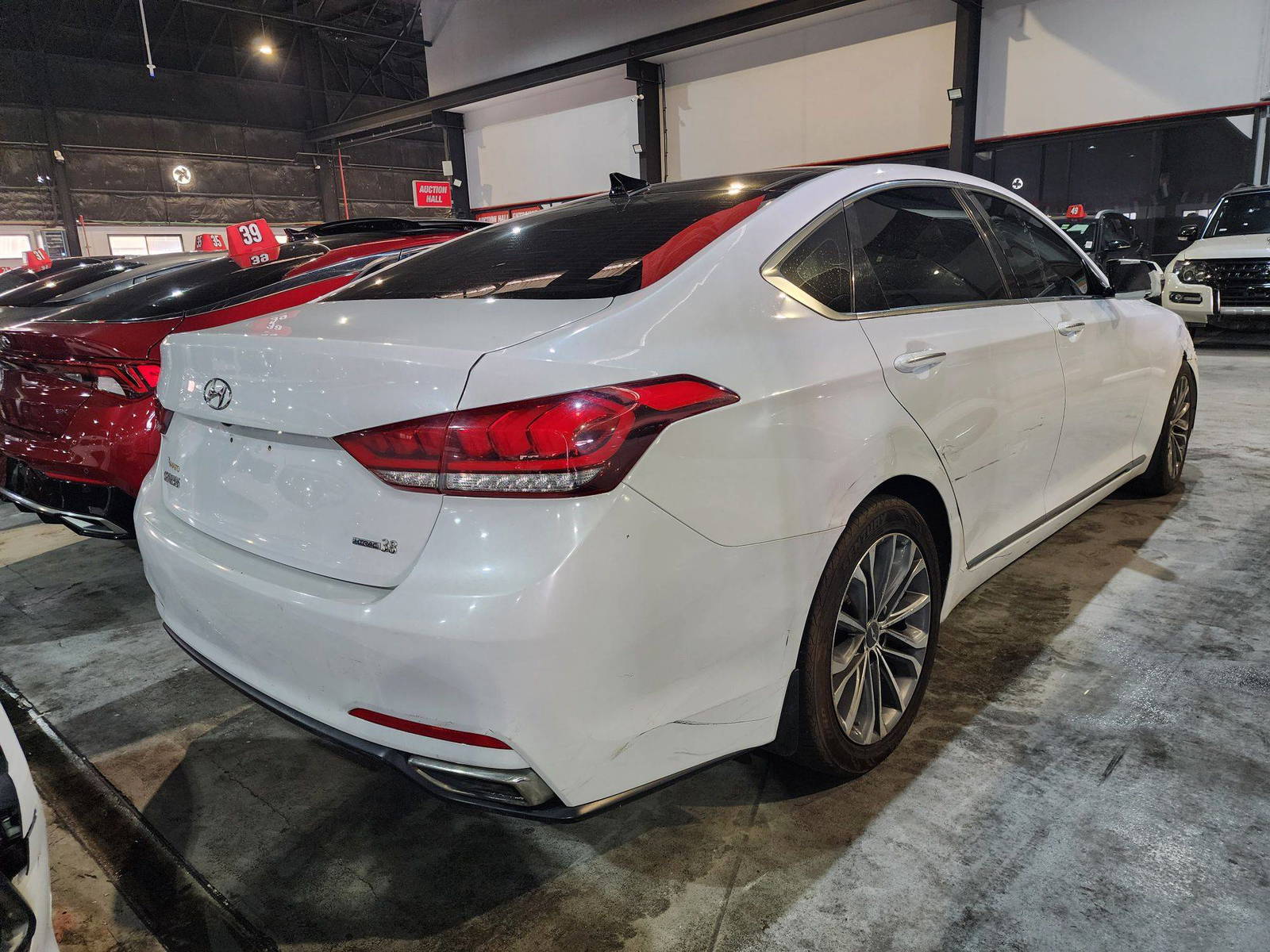 HYUNDAI GENESIS 2015 - Marhaba Auction Used Cars - Image 5