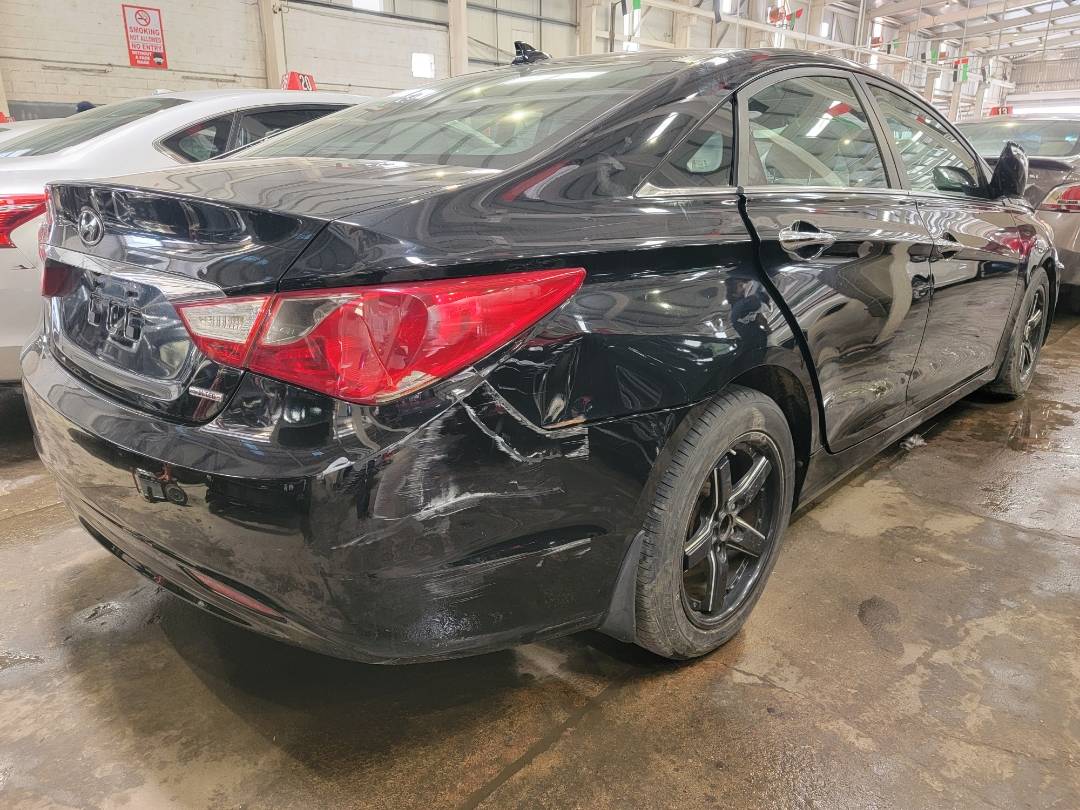 2012 HYUNDAI SONATA — 182366 Miles — Lot 82172113 - Marhaba Auctions Used Cars - Image 3