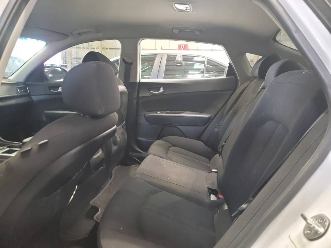 2018 KIA OPTIMA — 93911 Miles — Lot 40707134 — Main - Marhaba Auctions Used Cars - Image 7