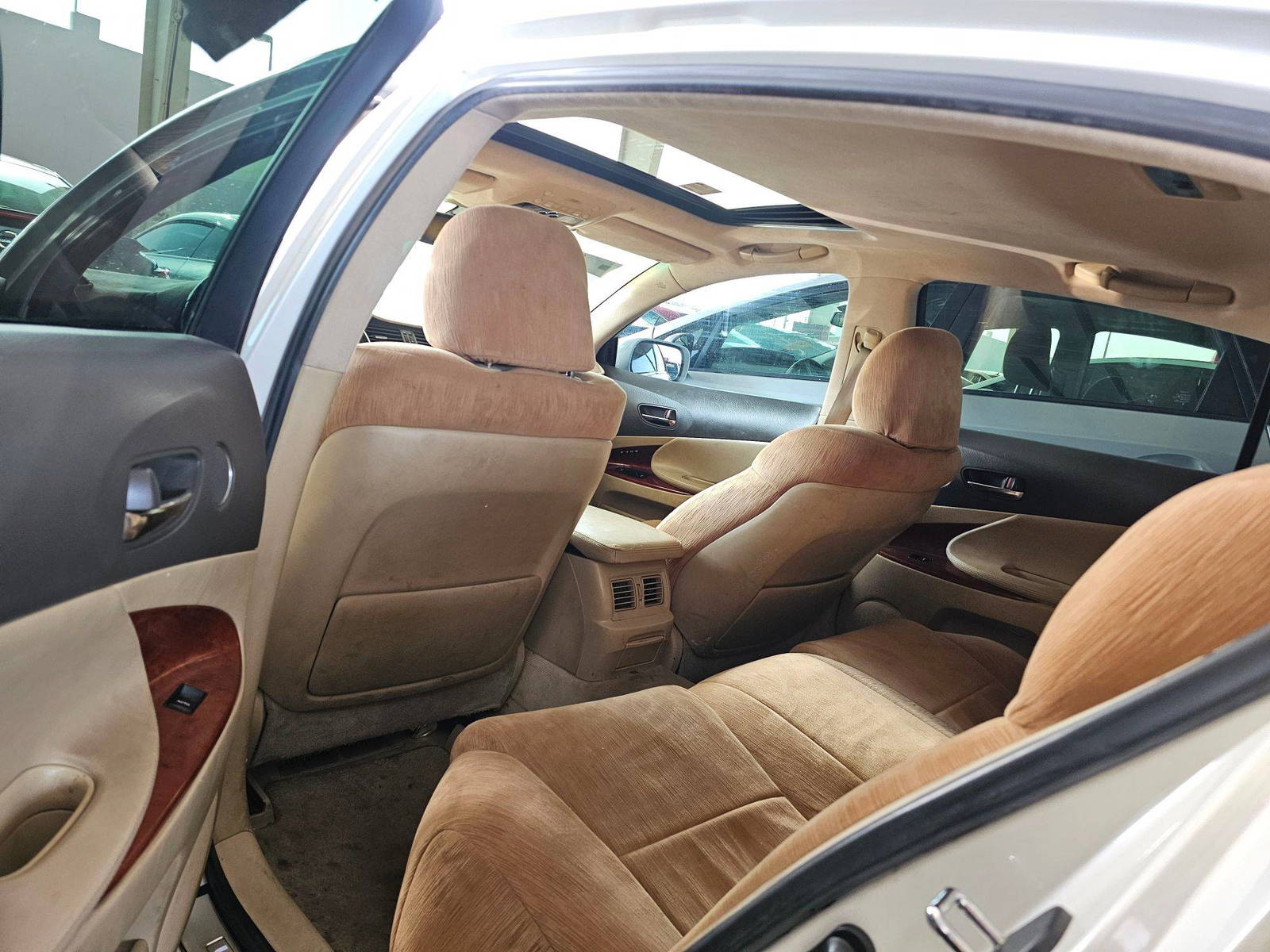 2007 LEXUS GS 430 — 246784 KM — Lot N96S375017989 — Souq - Marhaba Auctions Used Cars - Image 6