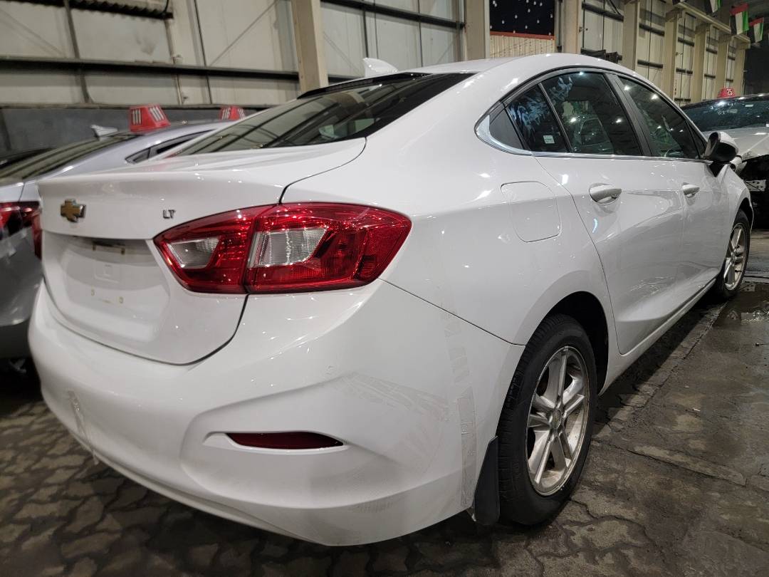 2017 CHEVROLET CRUIZE — 181580 Miles — Lot 77307913 - Marhaba Auctions Used Cars - Image 4