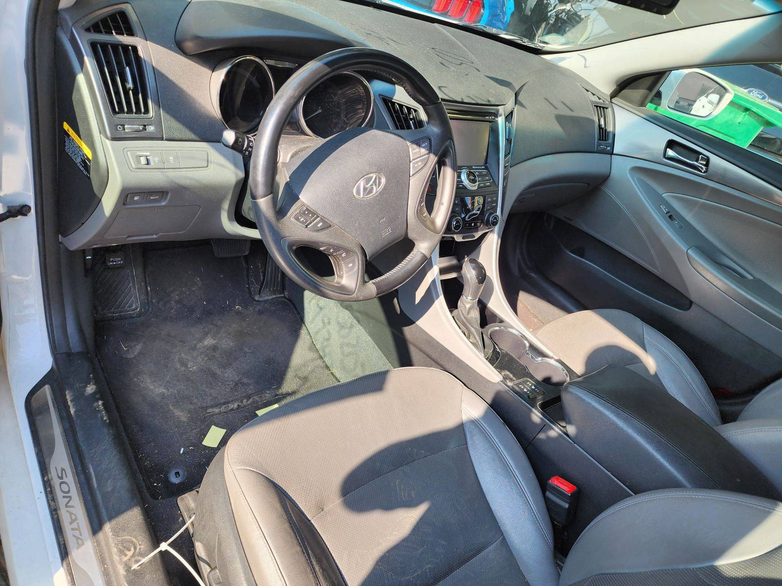 2012 HYUNDAI SONATA — 149343 Miles — Lot 69808203 - Marhaba Auctions Used Cars - Image 4