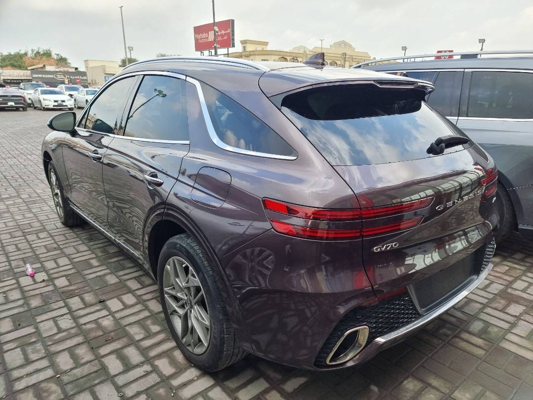 GENESIS GV70 2023 - Marhaba Auction Used Cars - Image 4