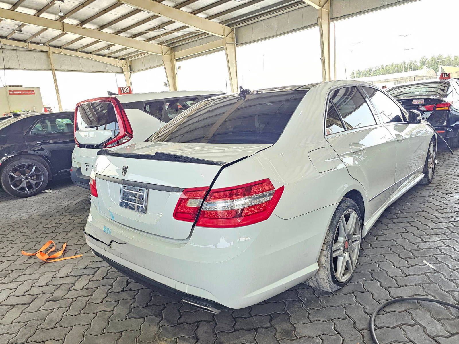 2013 MERCEDES BENZ E 350 — 187892 Miles — Lot 84685644 — Souq - Marhaba Auctions Used Cars - Image 3