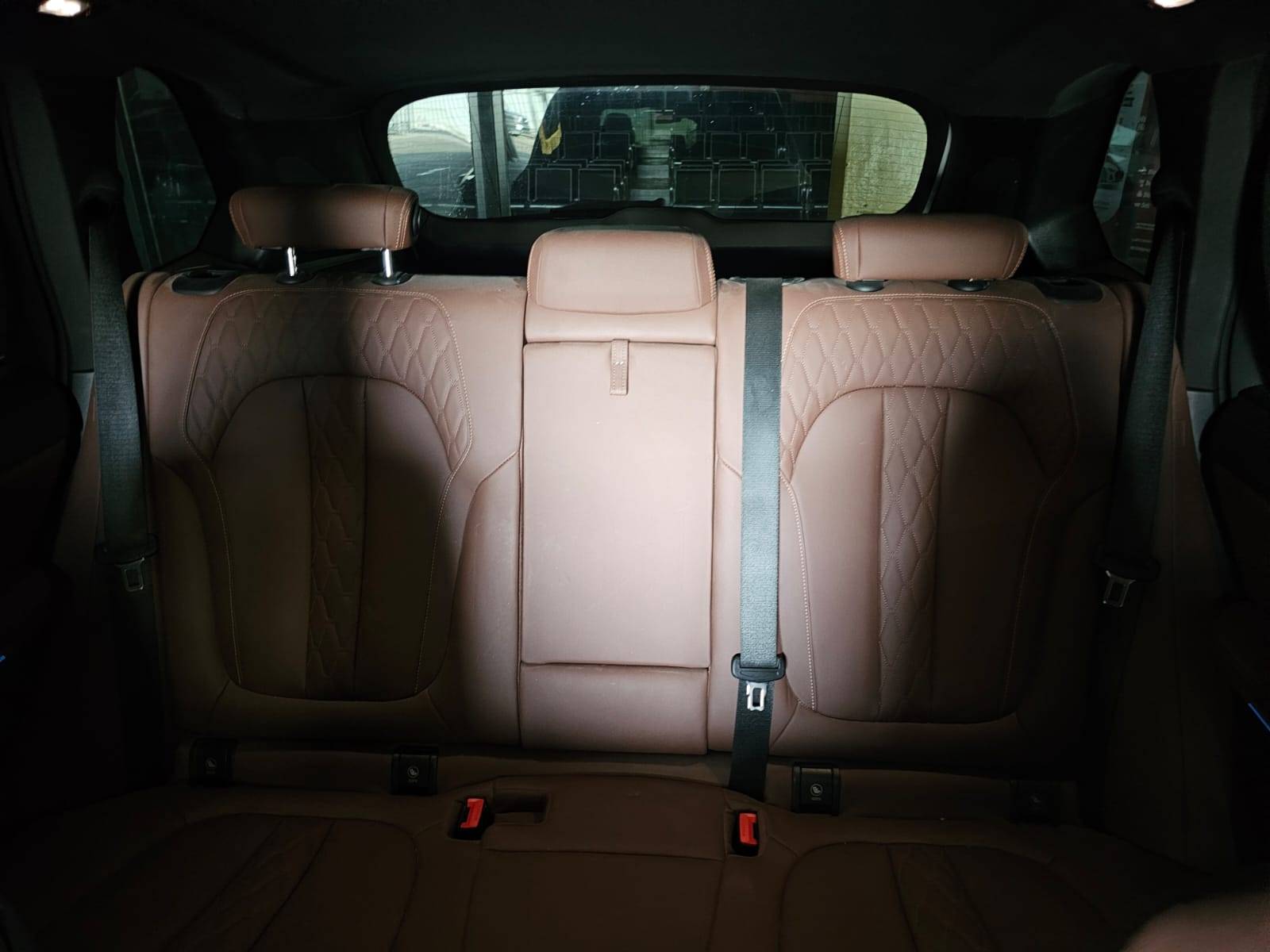 2024 BMW X5 XDRIVE40I — 13829 Miles — Lot 43177473 — Souq - Marhaba Auctions Used Cars - Image 10