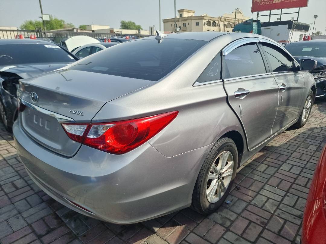 2012 HYUNDAI SONATA — 157549 KM — Lot 125478 — Ind. 12 - Marhaba Auctions Used Cars - Image 4