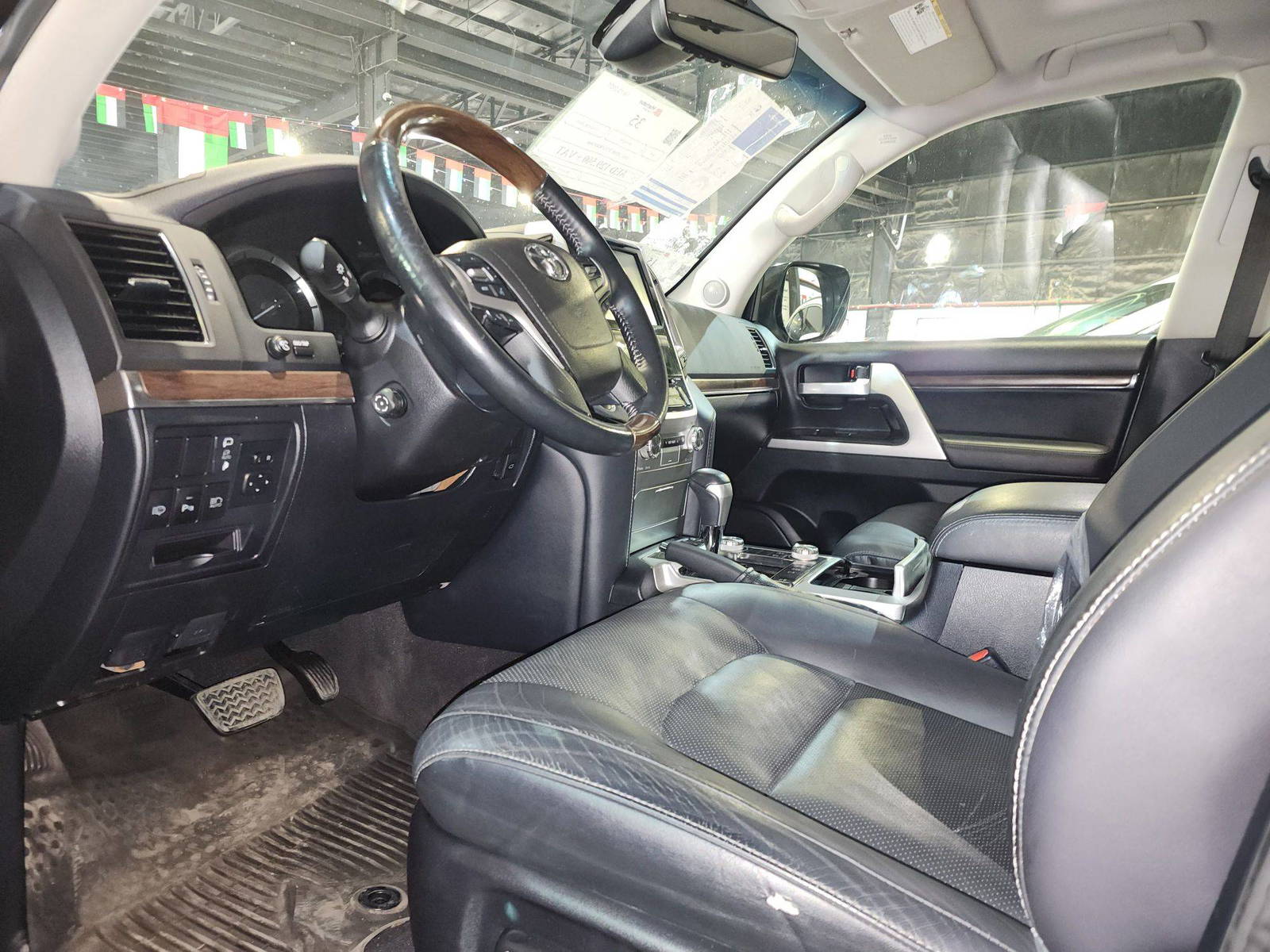 2019 TOYOTA LAND CRUISER — 60613 Miles — Lot 085486 — Ind. 12 - Marhaba Auctions Used Cars - Image 6