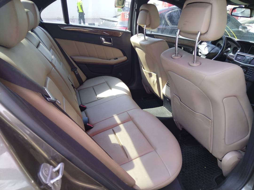 2011 MERCEDES BENZ E 350 — 246107 Miles — Lot 69381473 - Marhaba Auctions Used Cars - Image 8