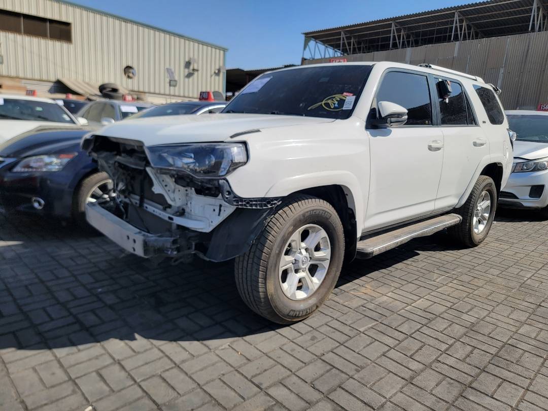 TOYOTA 4RUNNER 2018 - Marhaba Auction Used Cars - Image 4