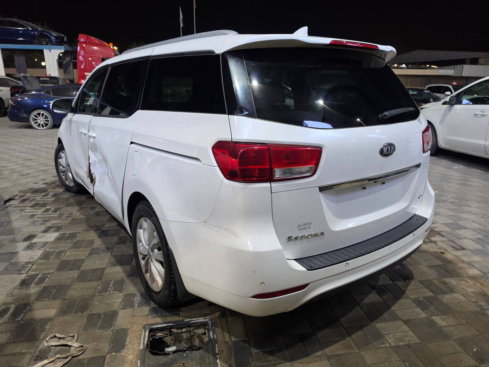 KIA SEDONA 2018 - Marhaba Auction Used Cars - Image 5