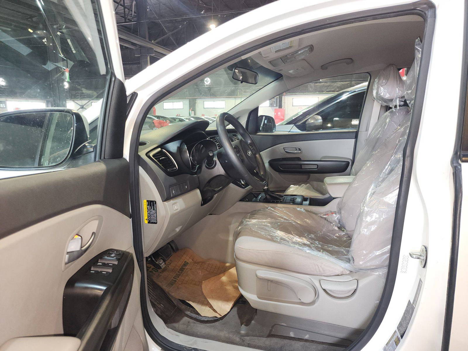 2018 KIA SEDONA — 136704 Miles — Lot 17J6408784 — Main - Marhaba Auctions Used Cars - Image 12