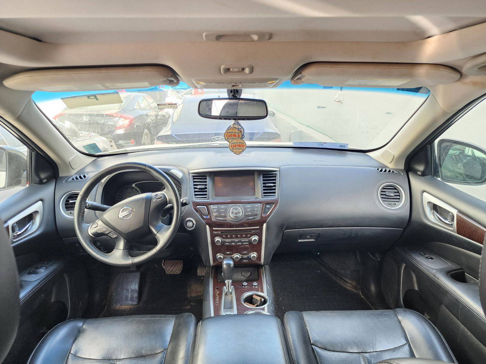 2015 NISSAN PATHFINDER — 161832 Miles — Lot 1216645 — Souq - Marhaba Auctions Used Cars - Image 9