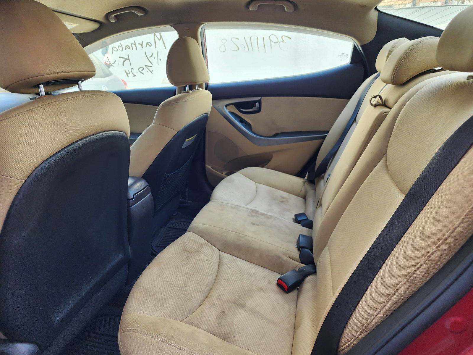 2012 HYUNDAI ELANTRA — 131561 Miles — Lot 465310 — Al Quoz - Marhaba Auctions Used Cars - Image 6