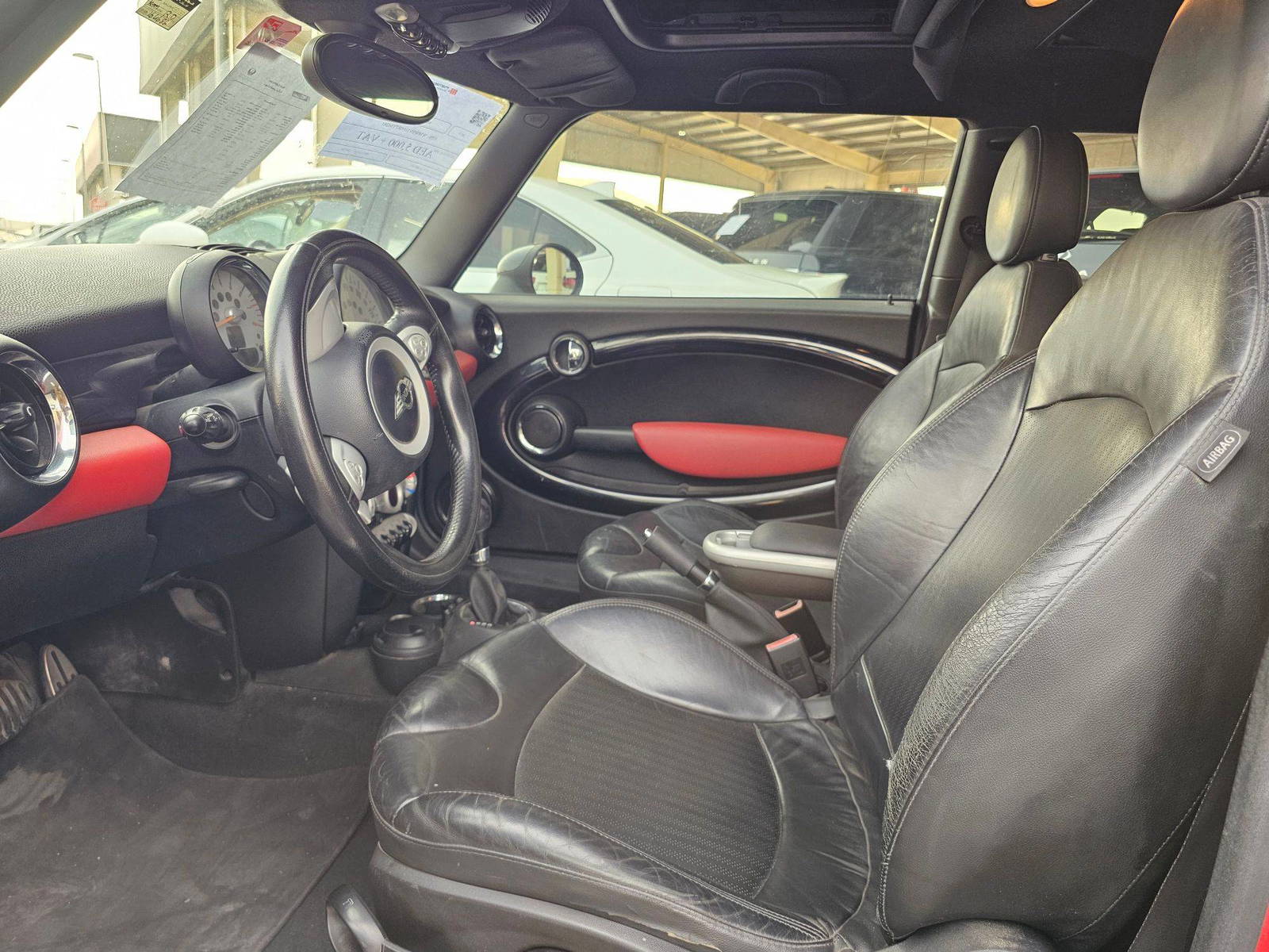 2011 MINI COOPER — 164687 KM — Lot 105BTY64261 — Souq - Marhaba Auctions Used Cars - Image 9