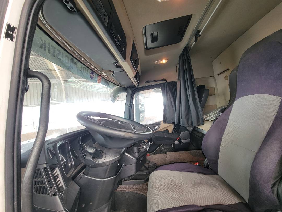 MERCEDES BENZ ACTROS 1843 2014 - Marhaba Auction Used Cars - Image 6