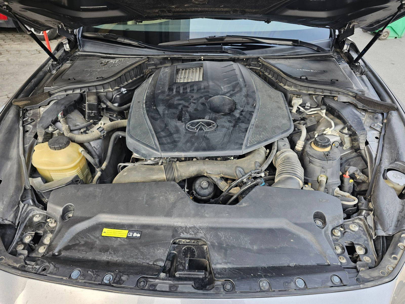 2017 INFINITI Q50 — 214561 KM — Lot HM500472 — Souq - Marhaba Auctions Used Cars - Image 12