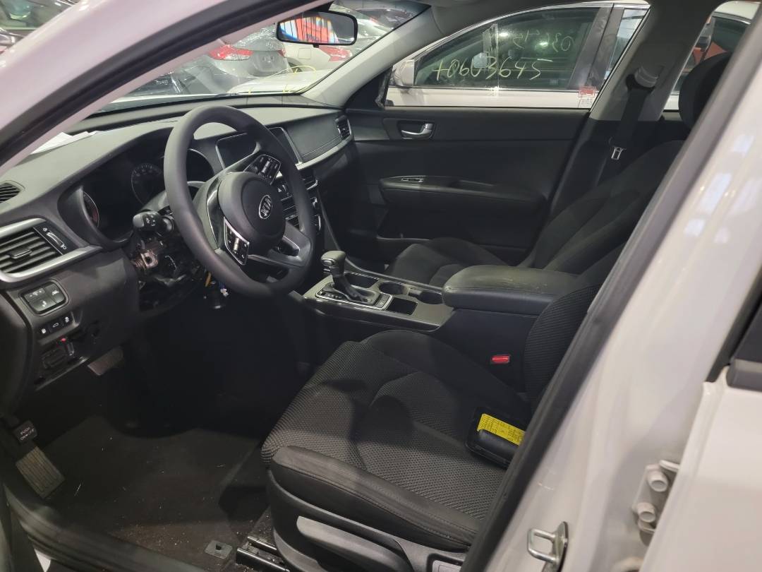 2019 KIA OPTIMA — 92905 Miles — Lot 75813514 — Souq - Marhaba Auctions Used Cars - Image 8