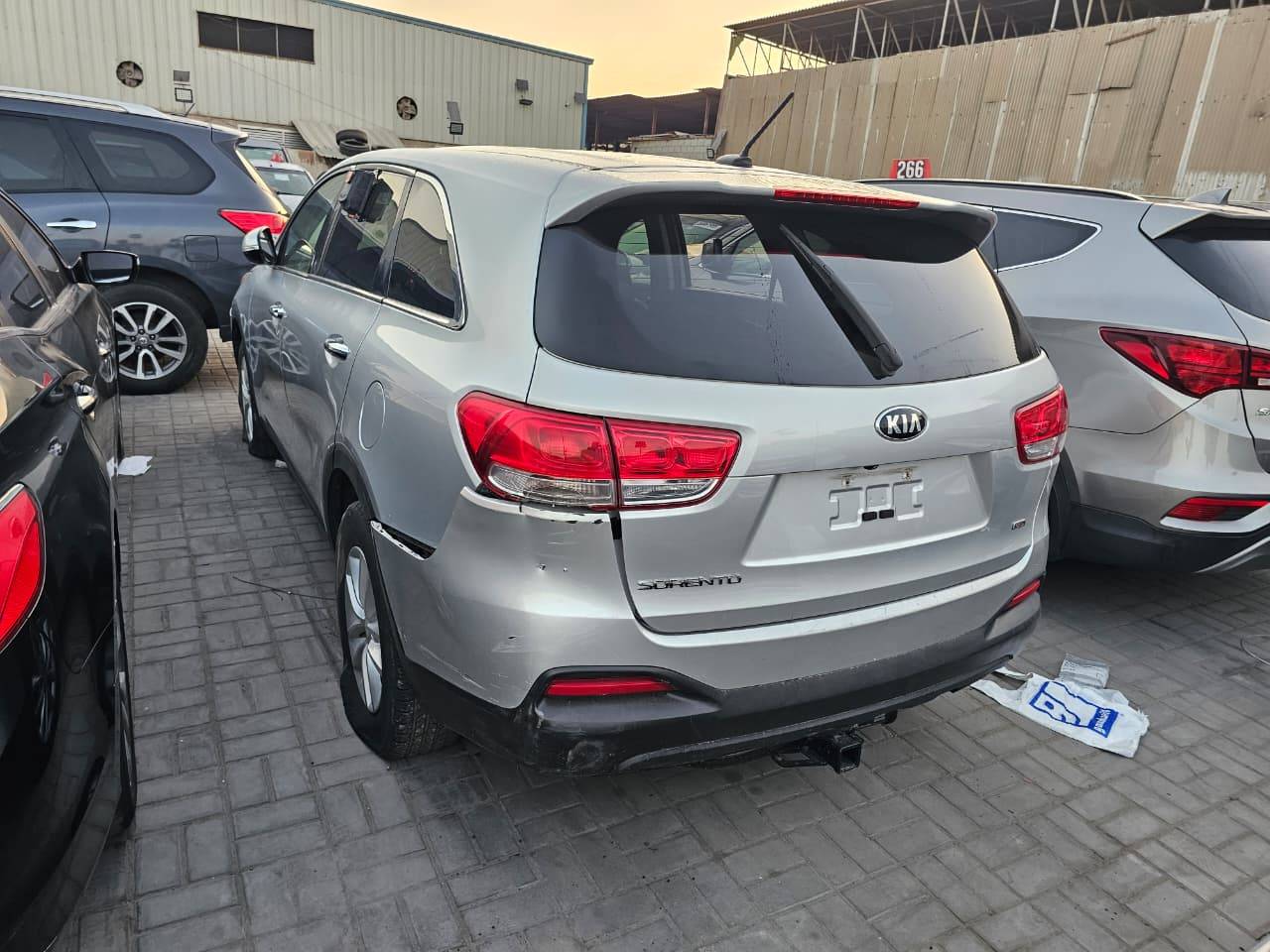 2018 KIA SORENTO — 178369 Miles — Lot 41802804 — Main - Marhaba Auctions Used Cars - Image 6