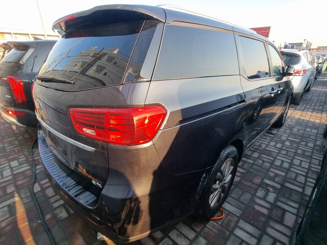 2019 KIA SEDONA — 117180 Miles — Lot 6516598 — Ind. 12 - Marhaba Auctions Used Cars - Image 5