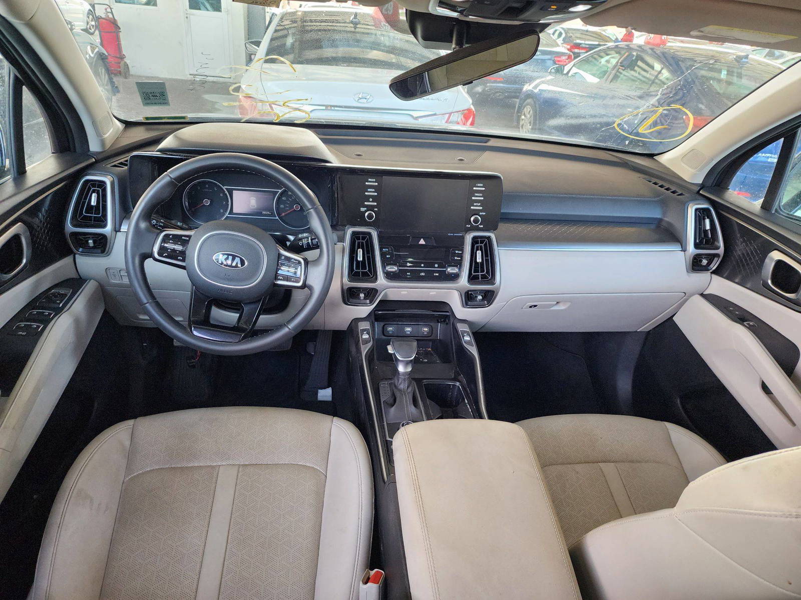 2021 KIA SORENTO — 28323 Miles — Lot 7MG062717 — Souq - Marhaba Auctions Used Cars - Image 7
