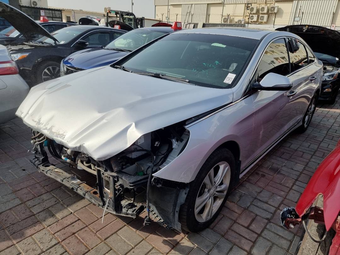 2018 HYUNDAI SONATA — 117594 Miles — Lot 38102819 — Souq - Marhaba Auctions Used Cars - Image 5