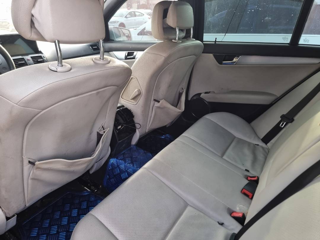 2010 MERCEDES BENZ C300 — 228699 KM — Lot 120055 — Ind. 12 - Marhaba Auctions Used Cars - Image 6