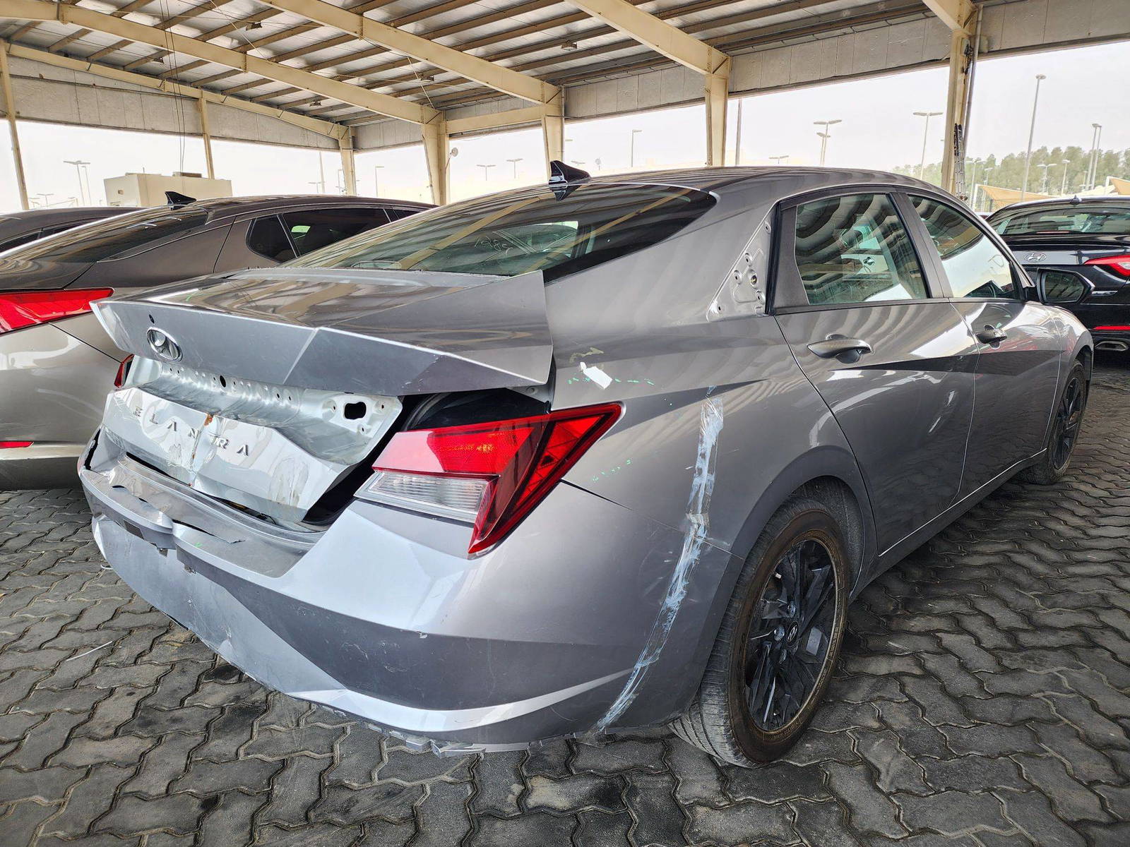 2021 HYUNDAI ELANTRA — 100625 Miles — Lot 8299 — Souq - Marhaba Auctions Used Cars - Image 3