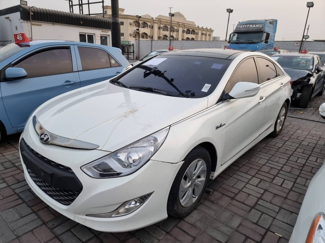 2014 HYUNDAI SONATA — 226134 KM — Lot 069346 — Ind. 12 - Marhaba Auctions Used Cars - Image 4