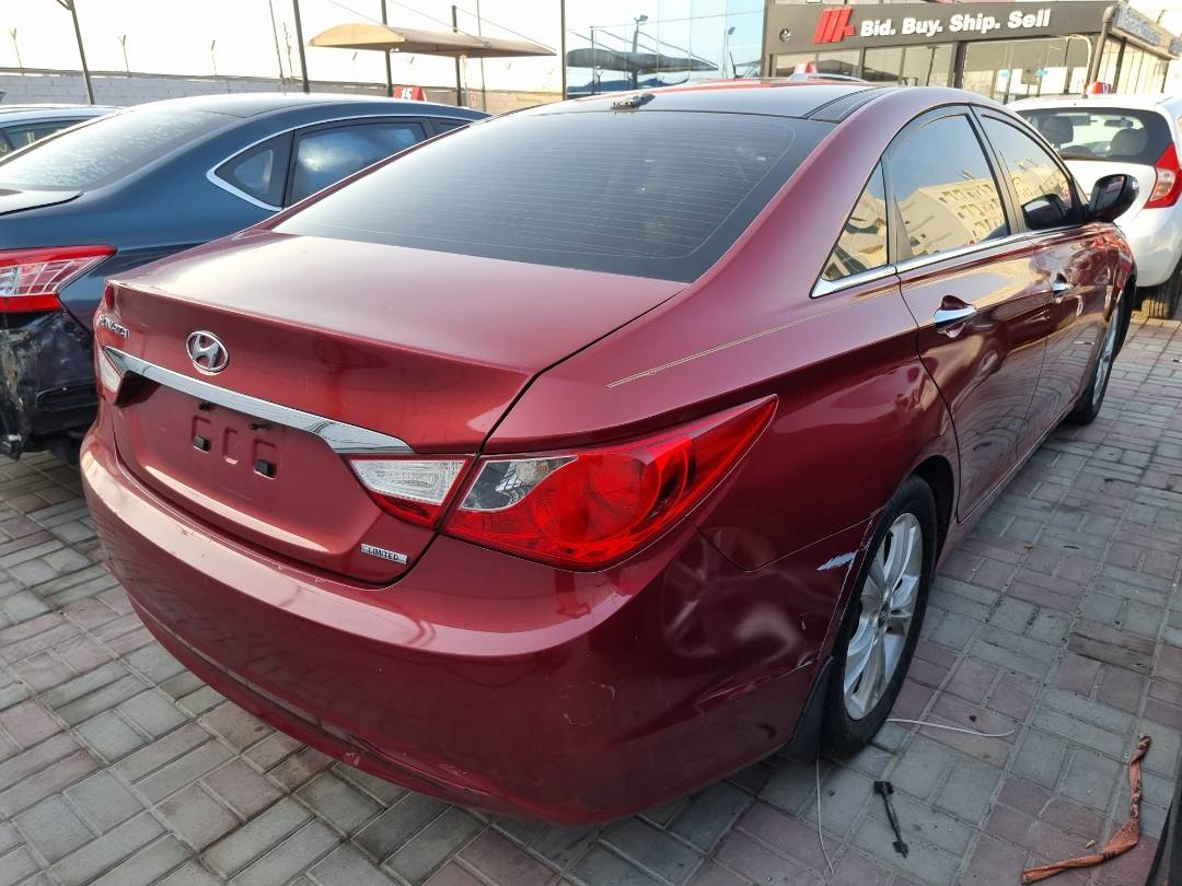 2012 HYUNDAI SONATA — 231130 Miles — Lot 125487 — Souq - Marhaba Auctions Used Cars - Image 4
