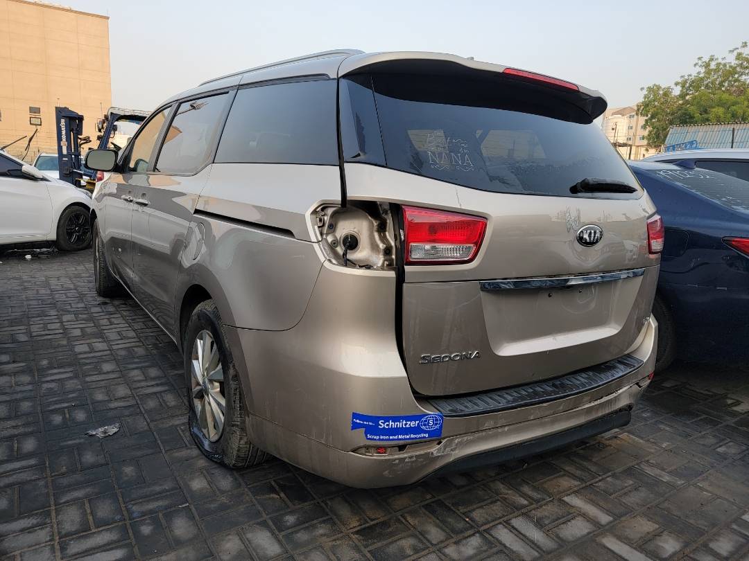2016 KIA SEDONA — 164115 Miles — Lot G6107122 — Ind. 12 - Marhaba Auctions Used Cars - Image 11
