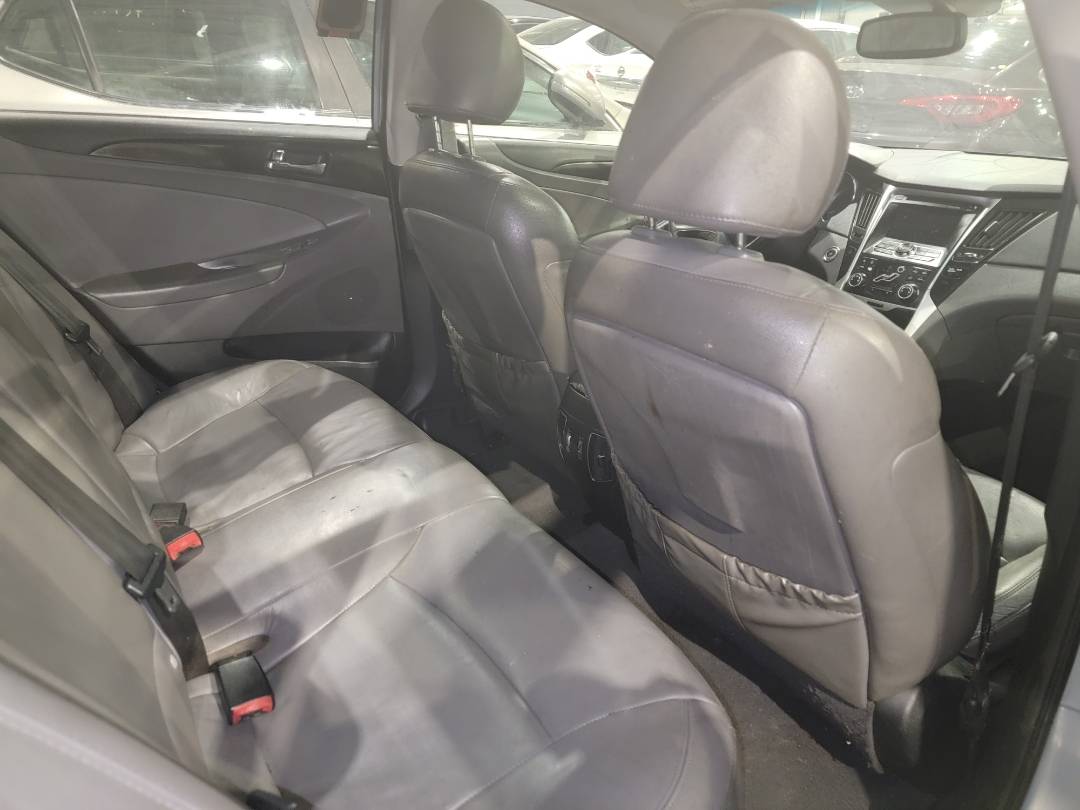2011 HYUNDAI SONATA — 216938 Miles — Lot 38107359 - Marhaba Auctions Used Cars - Image 4