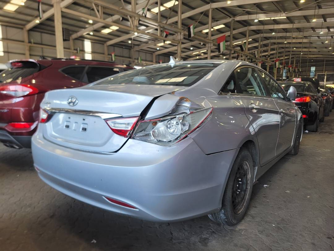 2011 HYUNDAI SONATA — 185724 Miles — Lot 035293 — Main - Marhaba Auctions Used Cars - Image 3